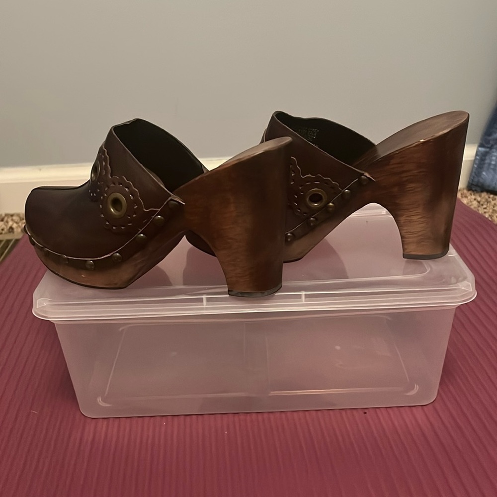 Shoes